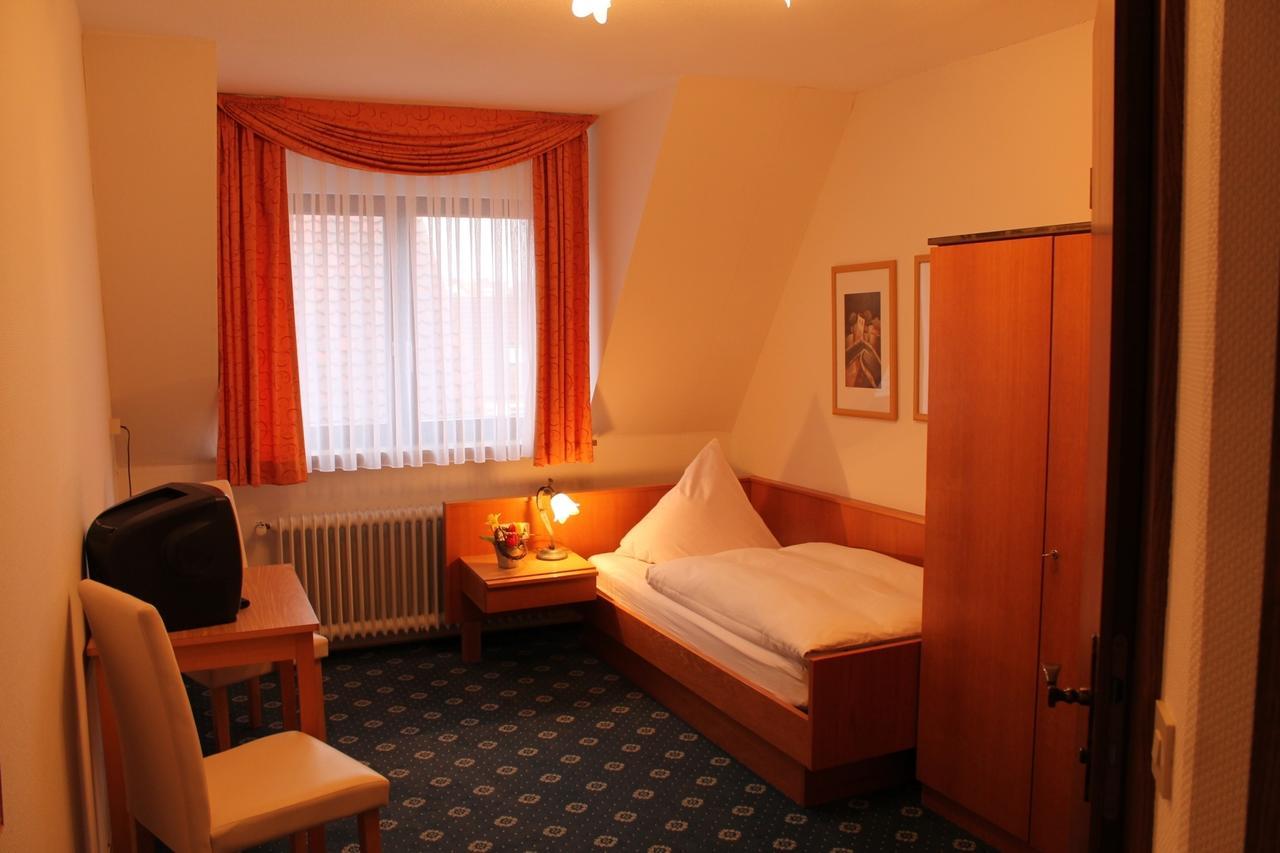 Hotel-Gasthof Zum Hirschen Durrwangen 部屋 写真
