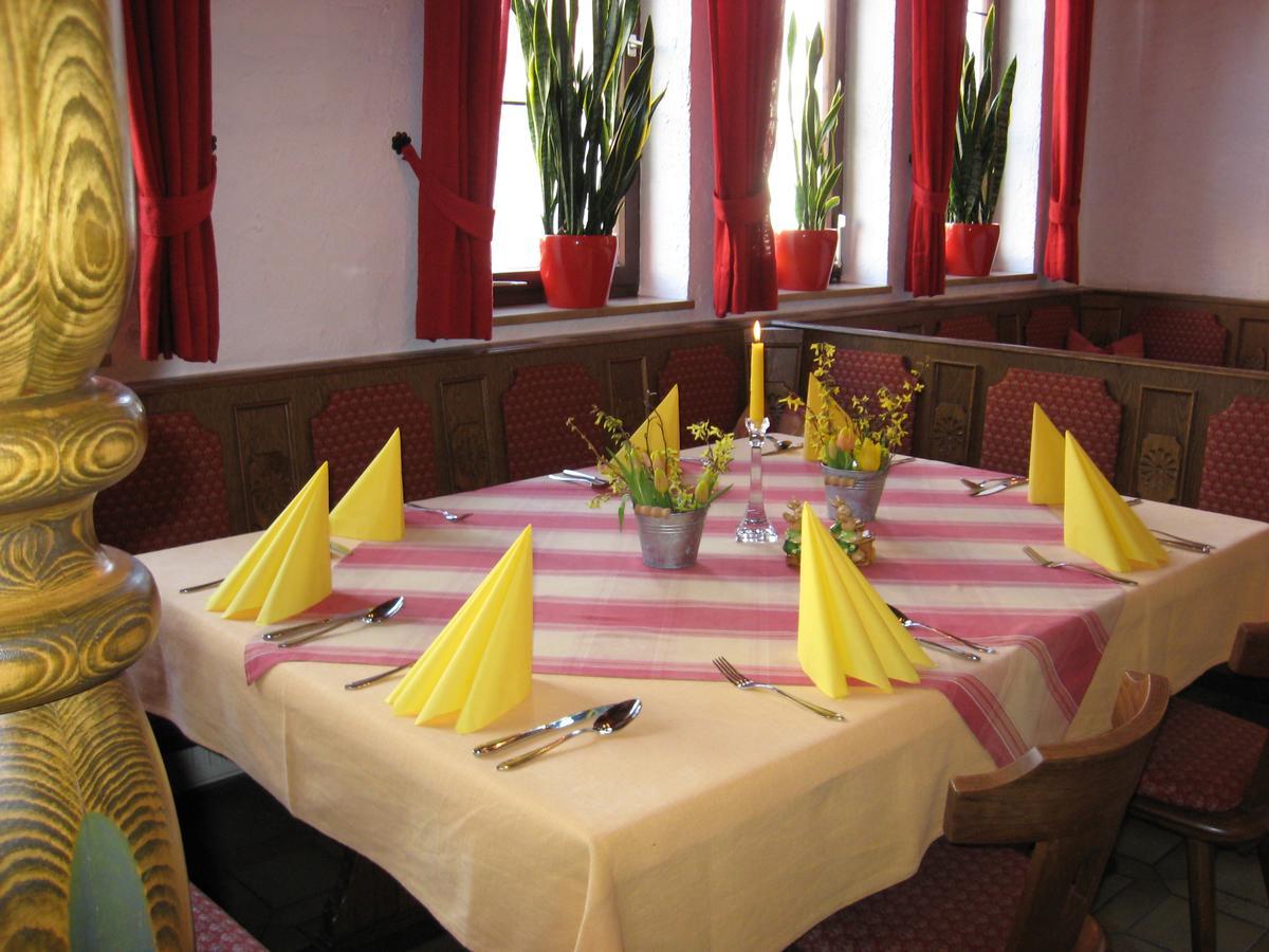 Hotel-Gasthof Zum Hirschen Durrwangen エクステリア 写真